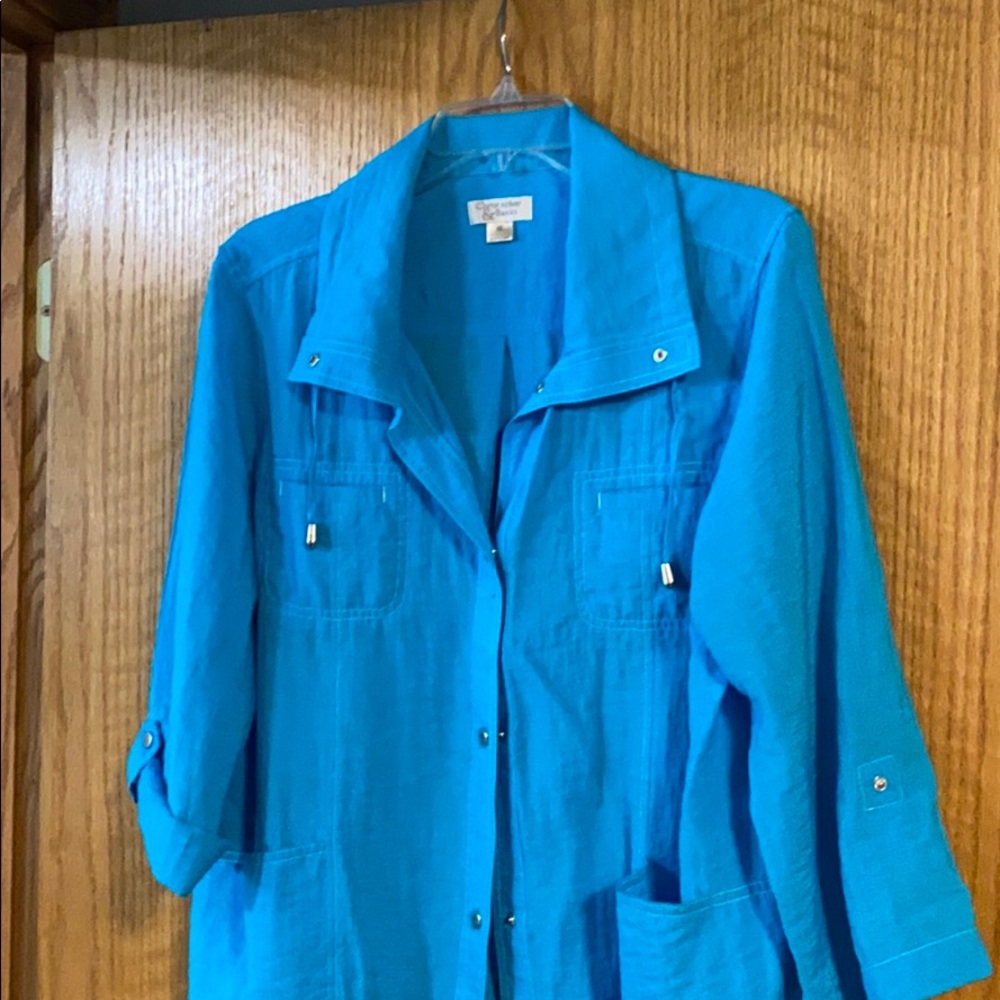 Snap front, roll tab shirt/ jacket